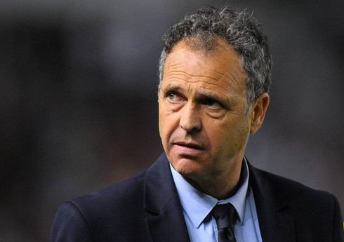 Ermənistan millisinin baş məşqçisi istefaya göndərilib