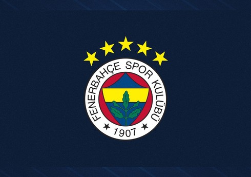 Üç futbolçu 