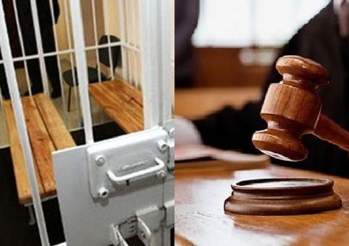 Üç nəfərin ölümünə səbəb olan şəxs məhkəmə zalında həbs edilib Üç nəfərin ölümünə səbəb olan şəxs məhkəmə zalında həbs edilib