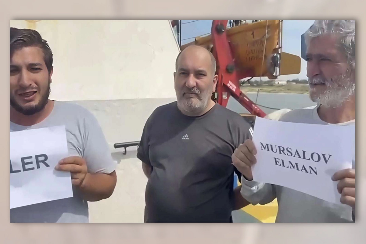 12 azərbaycanlı dənizdə çarəsiz qalıb: 12 azərbaycanlı dənizdə çarəsiz qalıb: