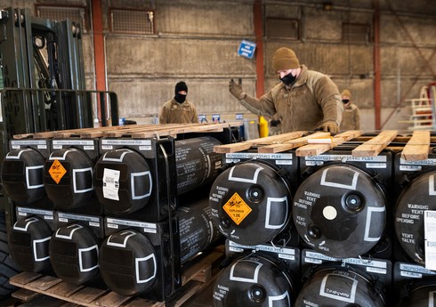 Ağ Evin rəsmisi: “ABŞ yaxın həftələrdə Ukraynaya yeni silahlar göndərəcək”