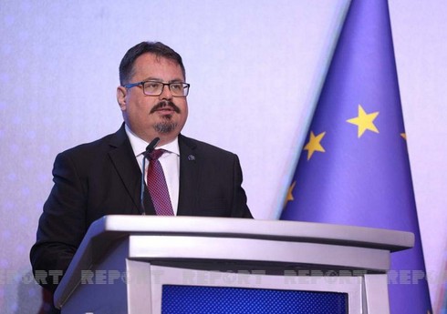 Aİ səfiri azərbaycanlı diplomat həmkarlarını peşə bayramı münasibətilə təbrik edib