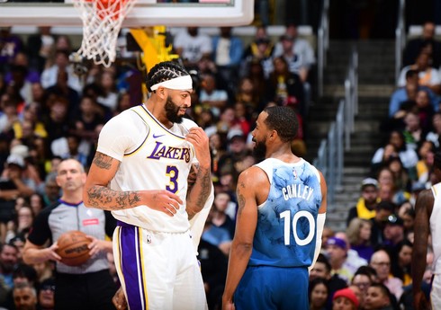 ABŞ basketbolçusu NBA-da yeni rekorda imza atıb