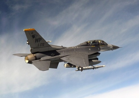 ABŞ Yaxın Şərqdə gücünü artırmaq üçün regiona “F-16” eskadrilyasını yerləşdirib