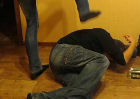 Şabranda qonşular arasında dava düşüb, ata və oğul döyülüb