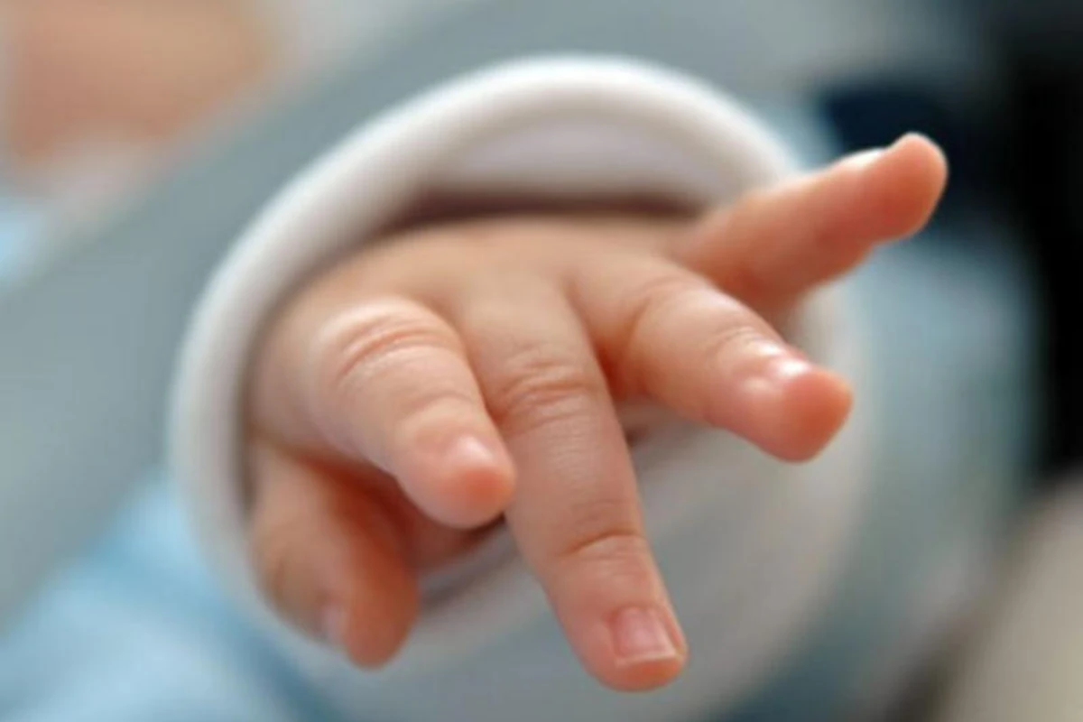 Abşeronda 1 aylıq körpə evdə ölüb