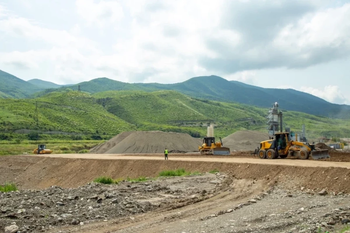 ADY: Ağdam–Xankəndi dəmir yolu xəttinin tikintisi sürətlə davam edir