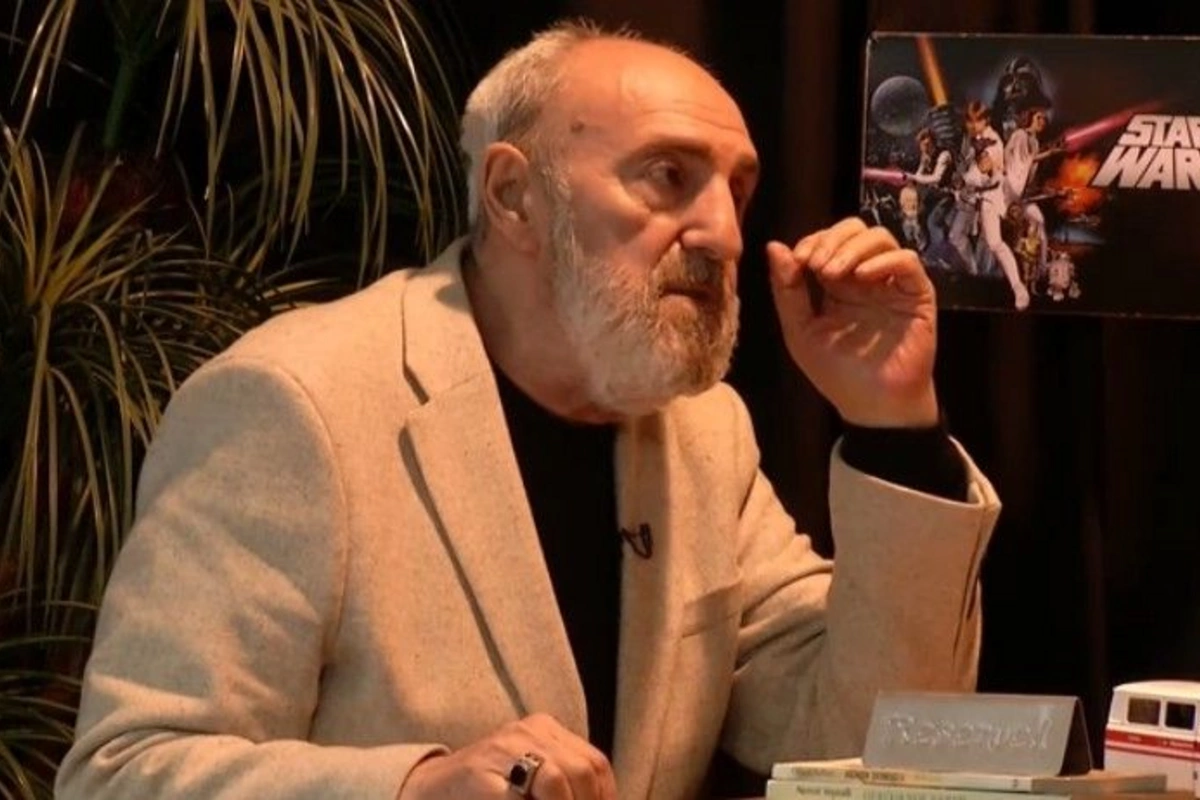 Akif İslamzadə xəstəxanadan evə buraxılıb