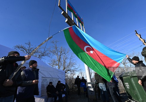 Aksiya iştirakçısı: 