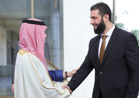 Al Watan: Əş-Şaraa Suriya Prezidenti kimi ilk xarici səfərini Ər-Riyada edəcək