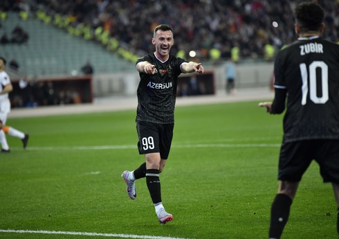 Albaniyalı hücumçu: 