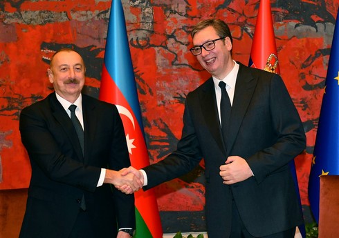 Aleksandar Vuçiç İlham Əliyevə təbrik ünvanlayıb