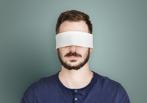 Alimlər zədələnmiş neyronları olan insanlara görmə qabiliyyətini qaytarmağa kömək edəcək maddə kəşf ediblər