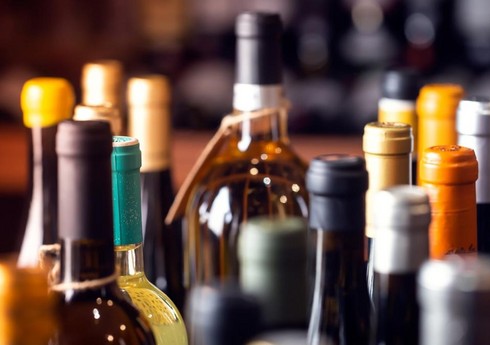 Alkoqollu içkilərin pərakəndə satışının minimum qiymətinin müəyyən olunması ilk oxunuşda təsdiqlənib Alkoqollu içkilərin pərakəndə satışının minimum qiymətinin müəyyən olunması ilk oxunuşda təsdiqlənib