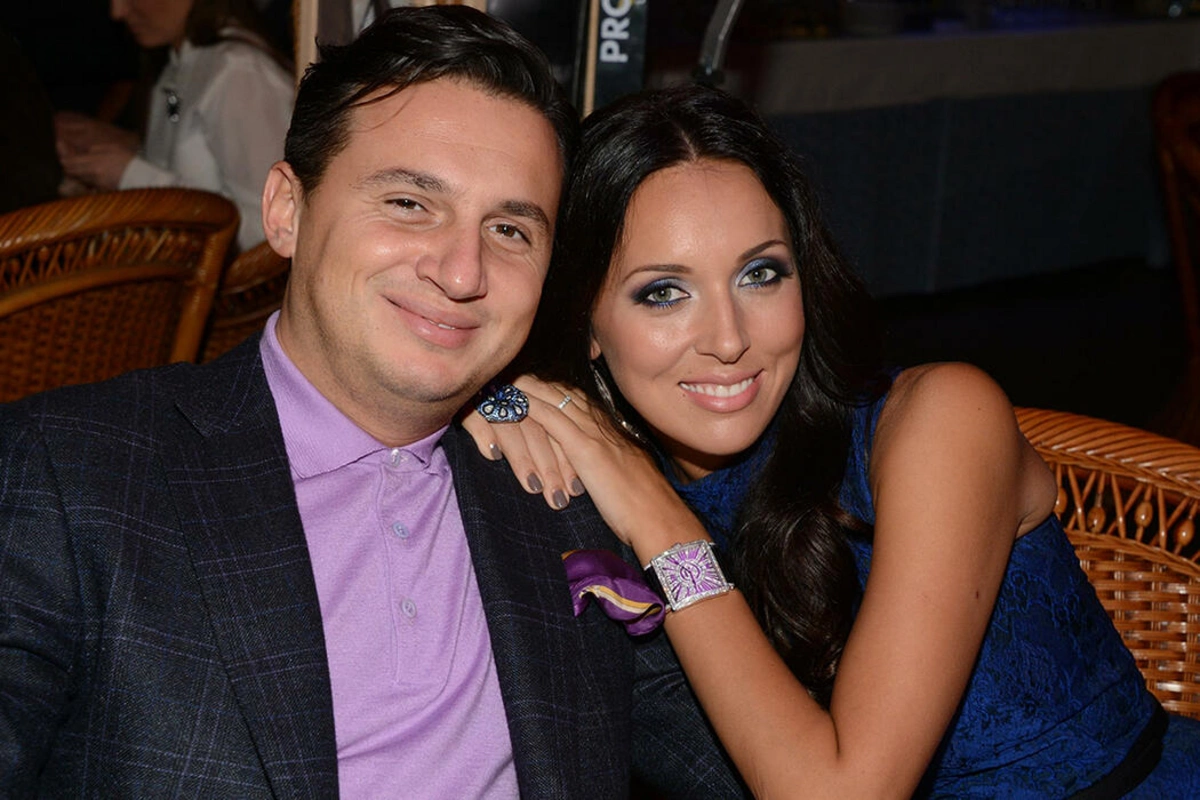 Alsu bakılı ərindən boşandıqdan sonra psixoloqa müraciət edib Alsu bakılı ərindən boşandıqdan sonra psixoloqa müraciət edib