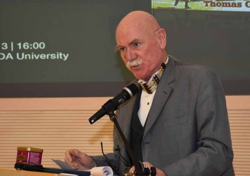 Amerikalı yazıçı Tomas Qolts vəfat edib