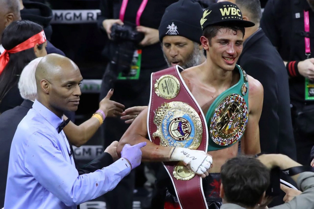 Amerikalı boksçunun Dünya çempionu titulu əlindən alındı