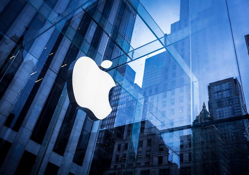 “Apple” “iPhone” mobil telefonlarına birbaşa qoşulmaq üçün “Globalstar”a 1,5 milyard dollar sərmayə qoyacaq