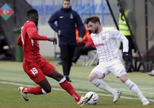 “Araz-Naxçıvan”ın futbolçusu Premyer Liqada 100-cü oyununu keçirib