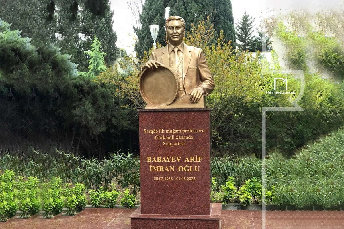 Arif Babayevin qəbirüstü abidəsi ucaldılıb