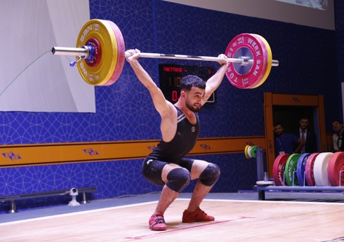 Ağırlıqqaldırma üzrə Azərbaycan birinciliyində ilk günün qalibləri müəyyənləşib
