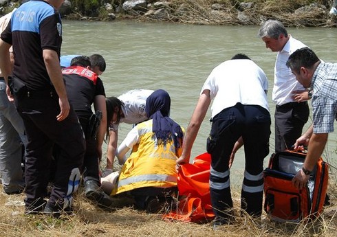 Astarada 82 yaşlı kişi çayda boğularaq ölüb