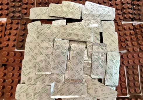 Astarada İrandan Rusiyaya göndərilən 10 minə yaxın narkotik həb aşkarlanıb Astarada İrandan Rusiyaya göndərilən 10 minə yaxın narkotik həb aşkarlanıb