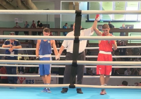 Avropa birinciliyi: Azərbaycanın iki boksçusu minimum bürünc medalı təmin edib