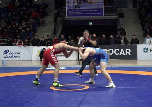 Avropa çempionatı: Azərbaycanın 3 güləşçisi finalda, 2-si bürünc medal üçün yarışacaq