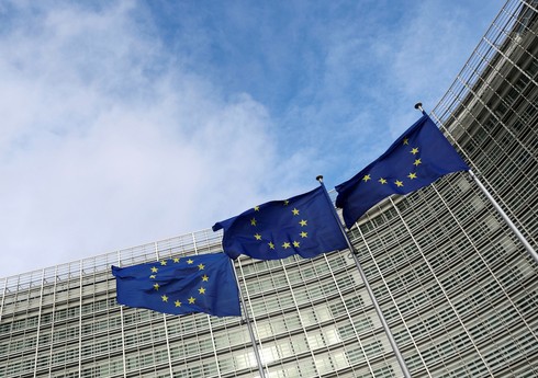 Avropa Komissiyası Gürcüstana namizəd statusunun verilməsini tövsiyə edib