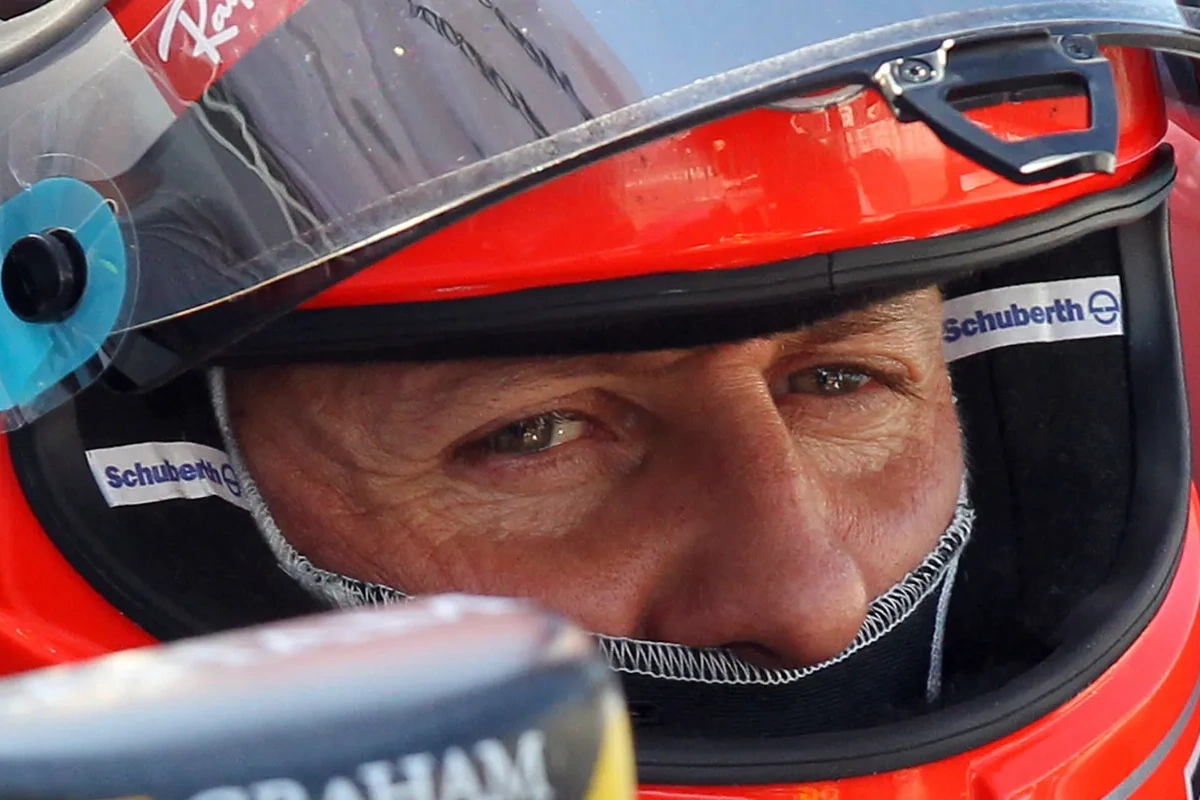 Avstraliyalı yarışçı Şumaxerin tibb bacısını zorlamaqda ittiham olunur