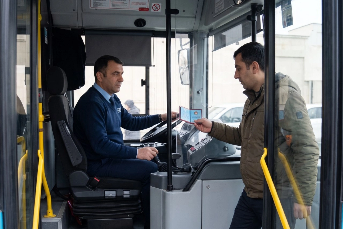 Avtobusda kimlər gedişhaqqı ödəməyə bilər? - 