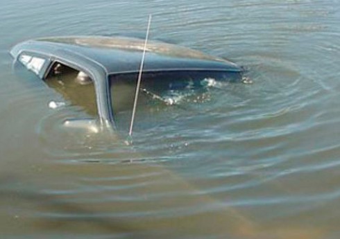 Avtomobil Samur-Abşeron kanalına düşüb, sürücünün axtarışları davam etdirilir