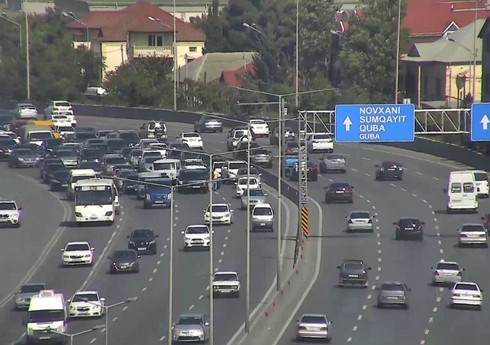 Avtovağzalın qarşısında qəza olub, yolda sıxlıq yaranıb