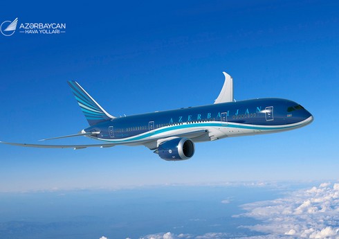 AZAL Bakıda “Boeing 787 Dreamliner” uçuş simulyatorunu nümayiş etdirir AZAL Bakıda “Boeing 787 Dreamliner” uçuş simulyatorunu nümayiş etdirir
