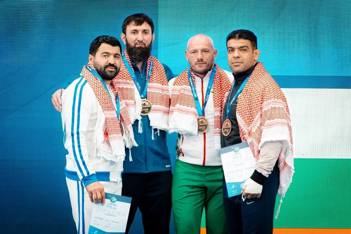 Azərbaycan güləşçiləri dünya çempionatında 3 gümüş medal qazanıblar