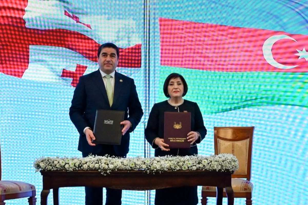 Azərbaycan Milli Məclisi ilə Gürcüstan Parlamenti arasında əməkdaşlıq memorandumu imzalanıb Azərbaycan Milli Məclisi ilə Gürcüstan Parlamenti arasında əməkdaşlıq memorandumu imzalanıb