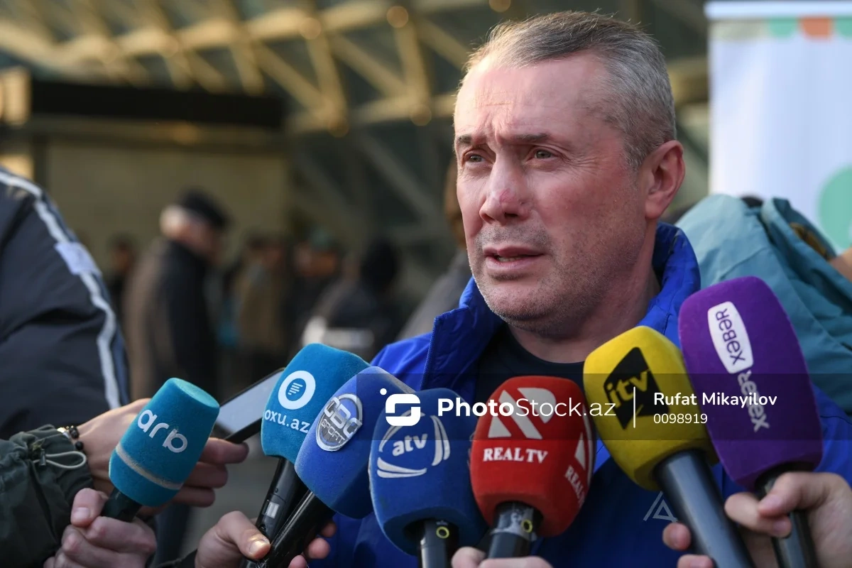 Azərbaycan millisi baş məşqçisini yolladı