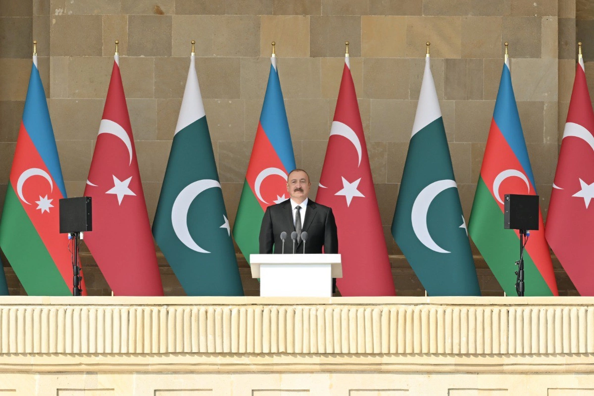 Azərbaycan Prezidenti: Bu gün hərbi paradda Türkiyə hərbçilərinin iştirakı bizim birliyimizin növbəti təzahürüdür
