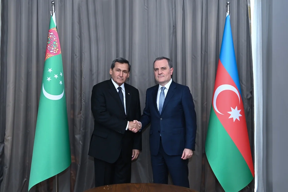 Azərbaycan Türkmənistan münasibətlərinin vəziyyəti və inkişaf perspektivləri müzakirə olunub Azərbaycan Türkmənistan münasibətlərinin vəziyyəti və inkişaf perspektivləri müzakirə olunub