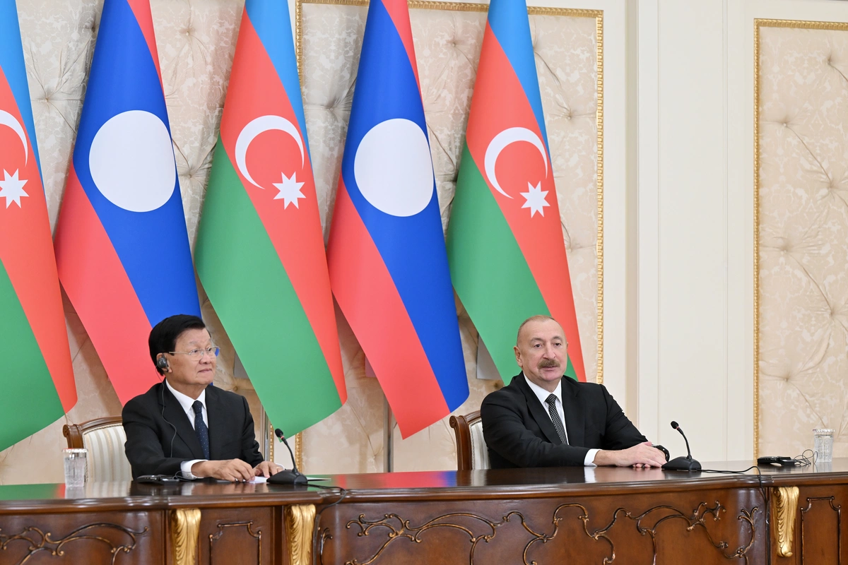 Azərbaycan və Laos prezidentləri mətbuata bəyanatlarla çıxış ediblər