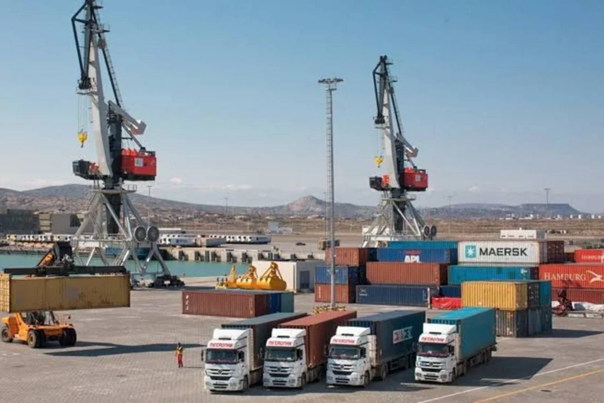 Azərbaycanda dəniz nəqliyyatı ilə 7 milyon tona yaxın yük daşınıb