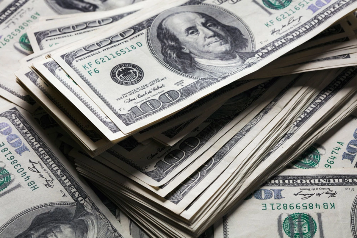 Azərbaycanda dollar erası bitir?