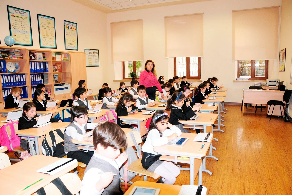 Azərbaycanda müəllimlərin çoxu paytaxtda çalışır? - RƏSMİ CAVAB Azərbaycanda müəllimlərin çoxu paytaxtda çalışır? - RƏSMİ CAVAB