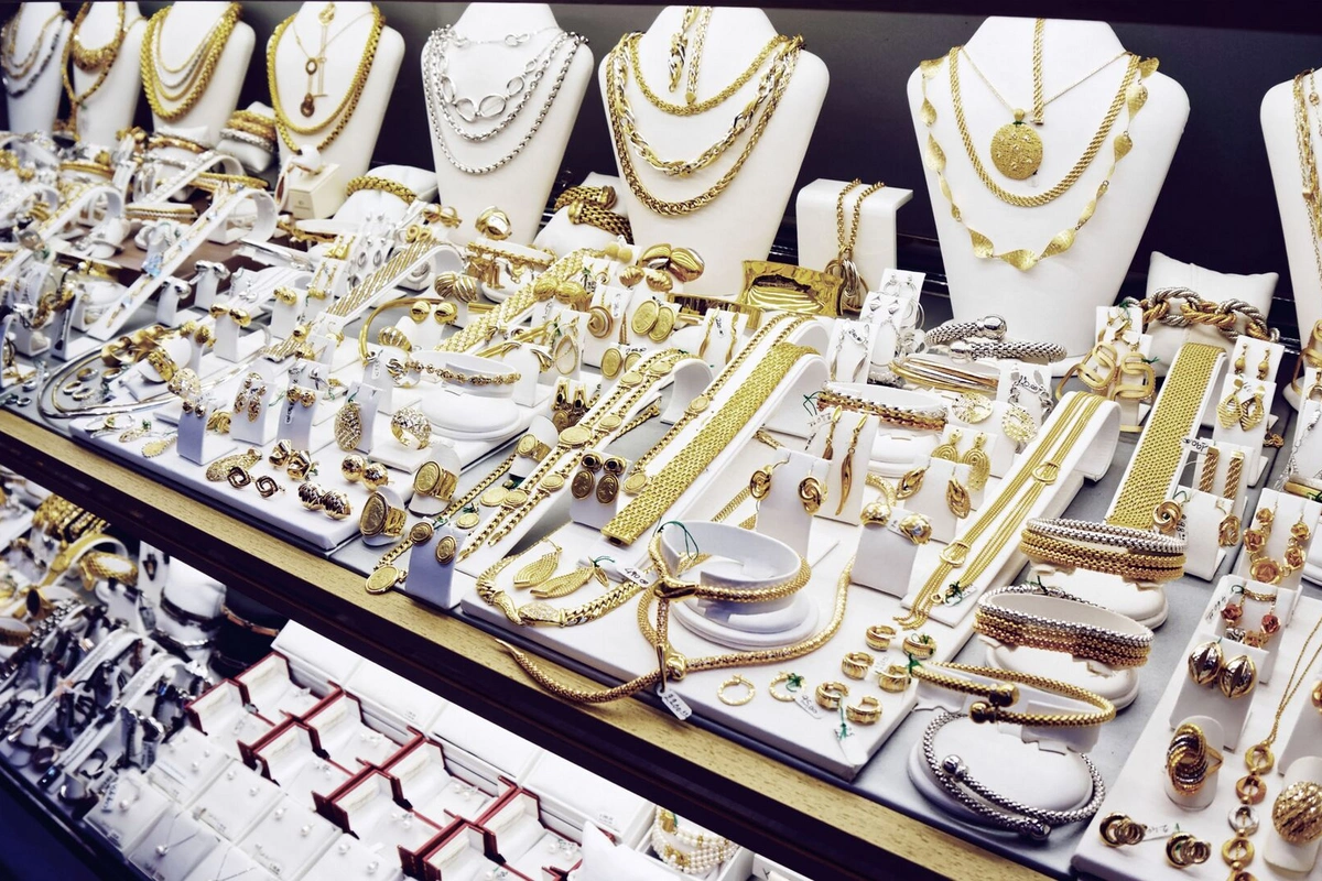 Azərbaycanda qızıl bazarında yeni risk: Zinyət əşyalarının çəkisi süni yolla artırılır?