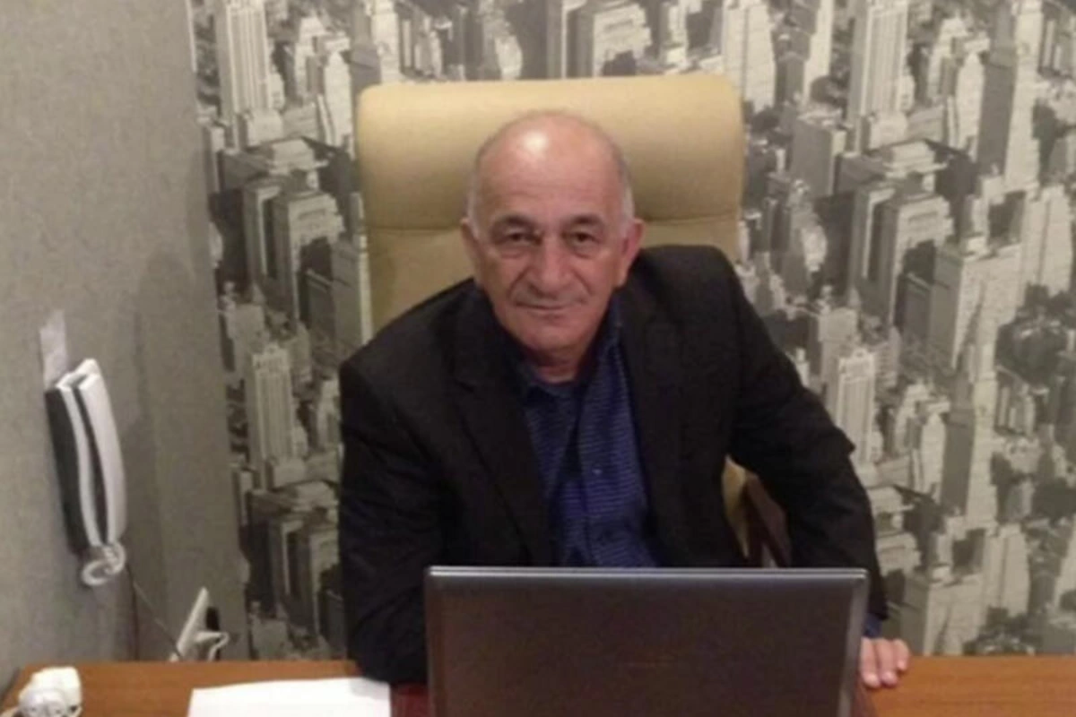 Azərbaycanda sədr  Azərbaycanda sədr