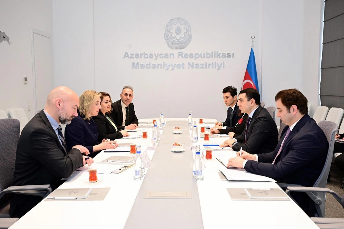 Azərbaycanla ABŞ arasında mədəniyyət sahəsində əlaqələr müzakirə edilib Azərbaycanla ABŞ arasında mədəniyyət sahəsində əlaqələr müzakirə edilib