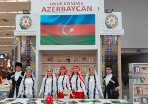 Azərbaycan Ankarada keçirilən kitab sərgisində təmsil olunub