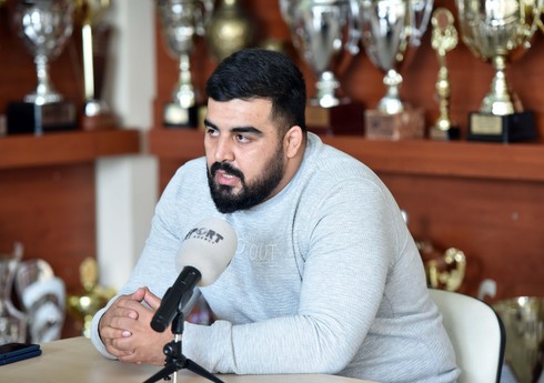 Azərbaycan güləş millisinin baş məşqçi: 