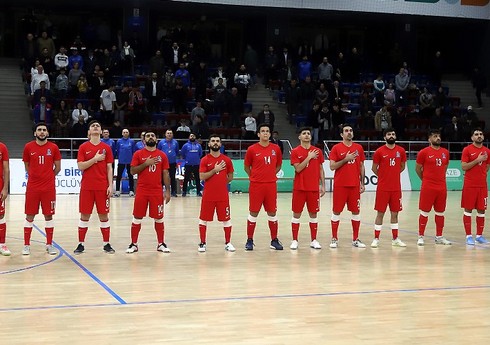 Azərbaycan millisinin Çexiya ilə oyunlar üçün yekun heyəti açıqlanıb